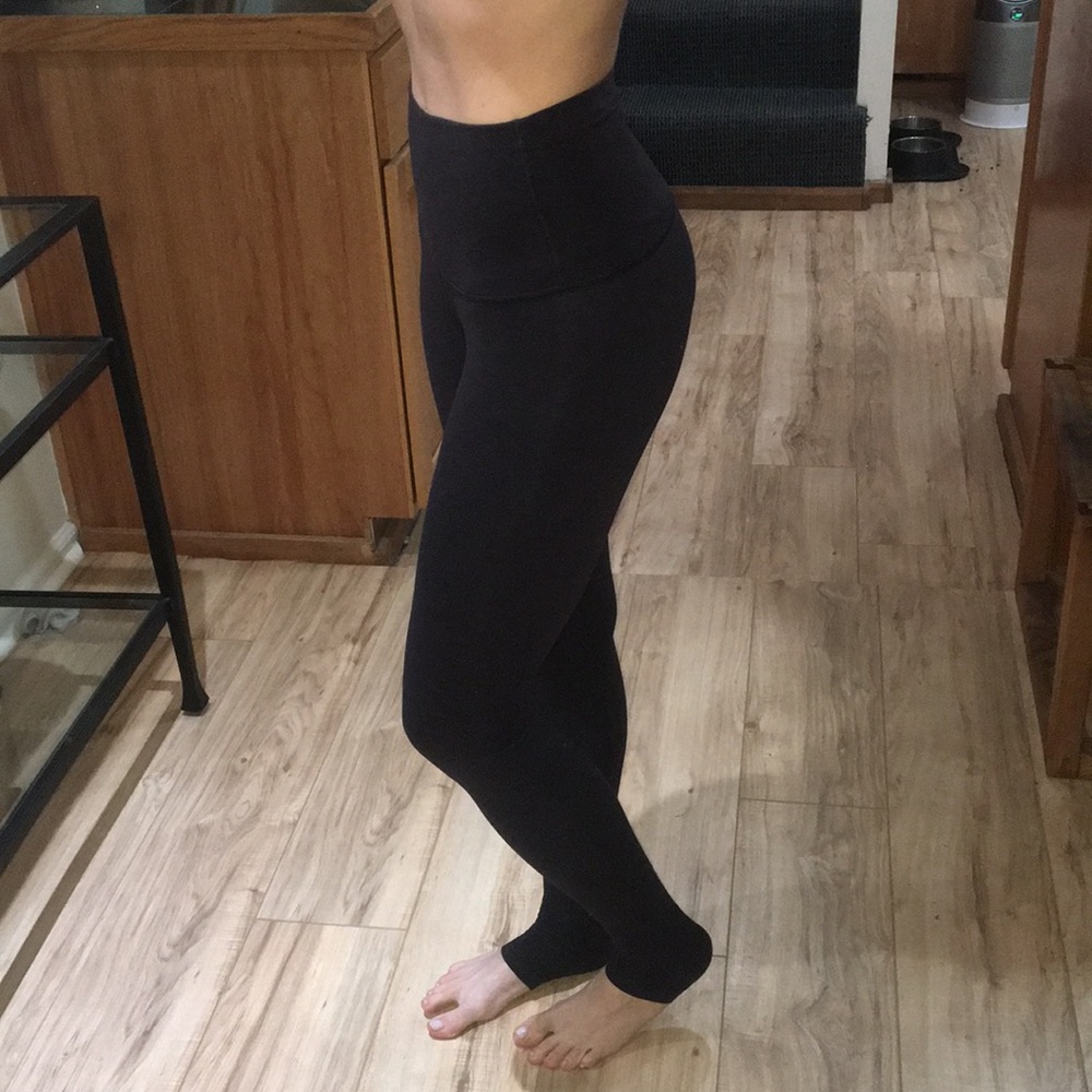 Lululemon black leggings